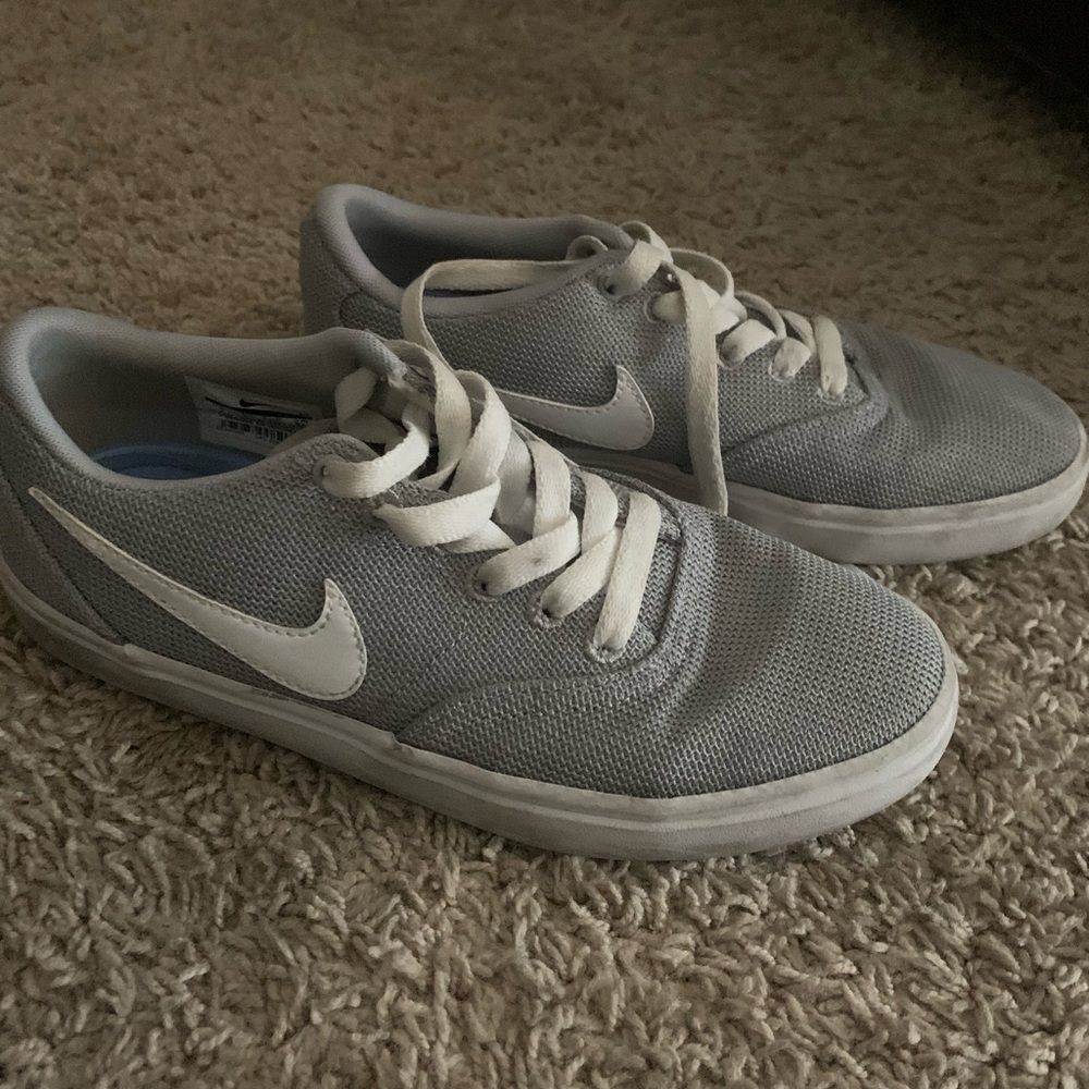 Women’s Nike SB Check